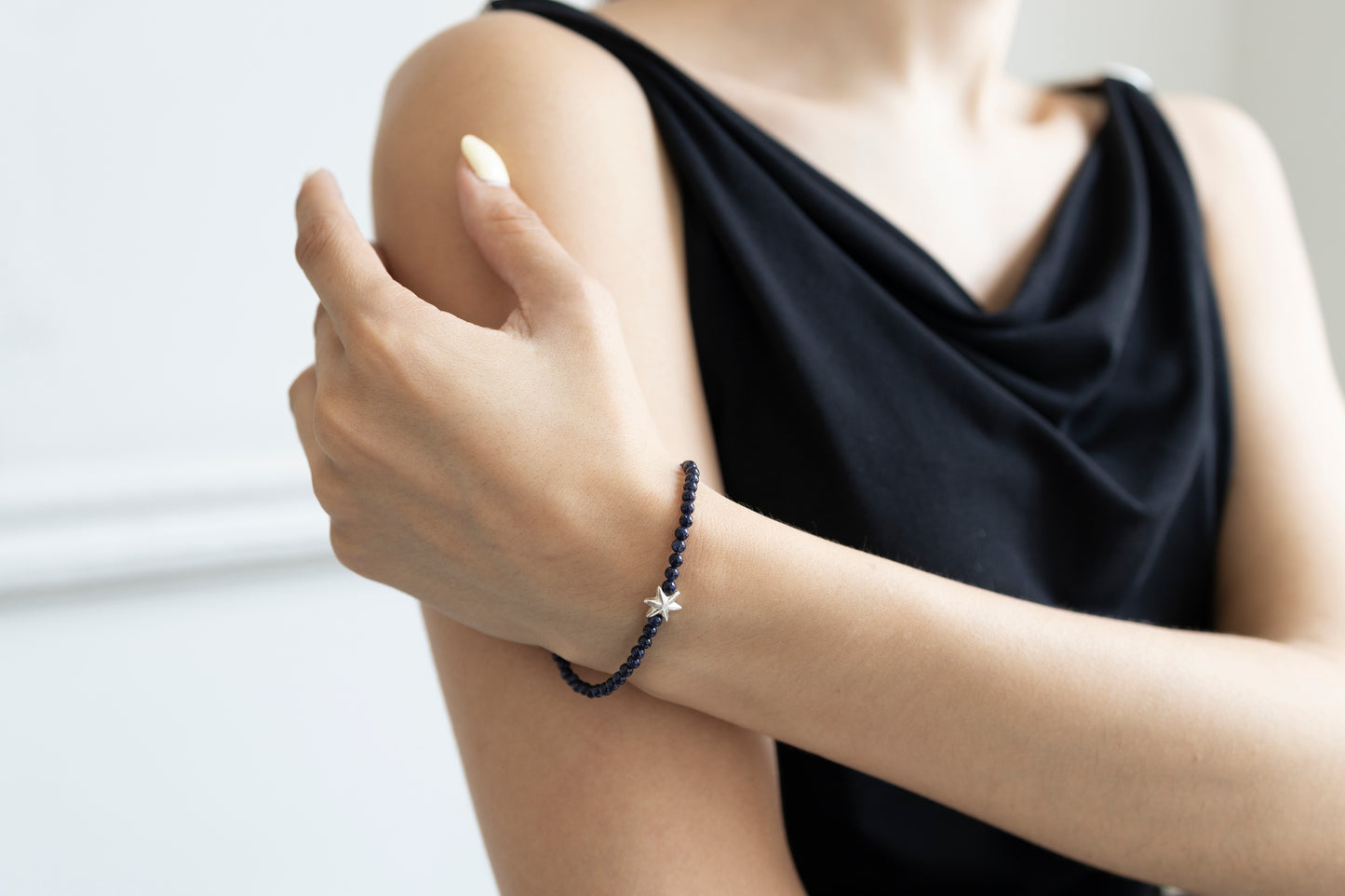 Pulsera centella oscura