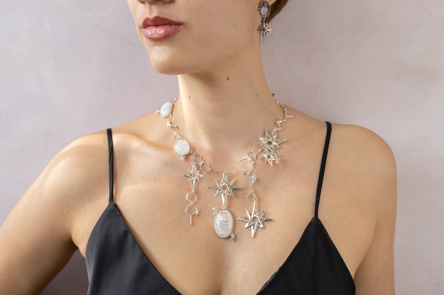 Collar y aretes contacto con el universo