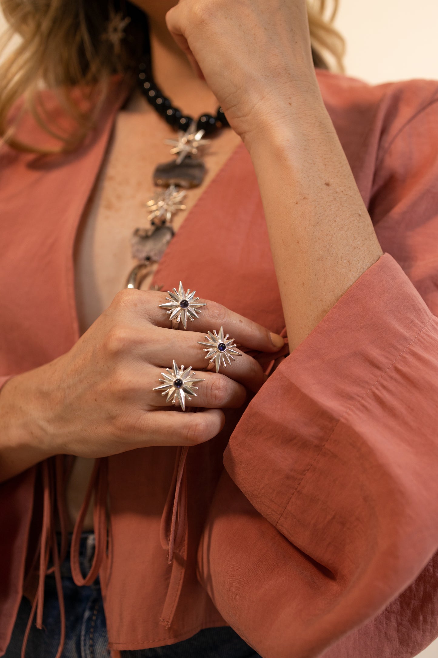 Anillo estrella resplandeciente