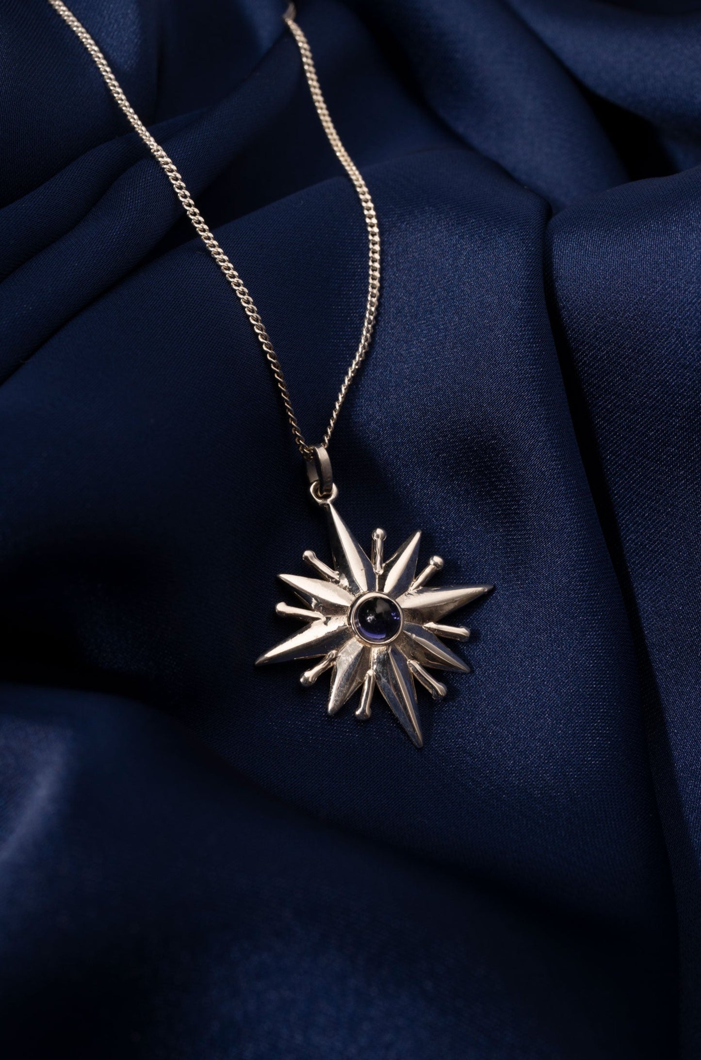 Dije Estrella Resplandeciente