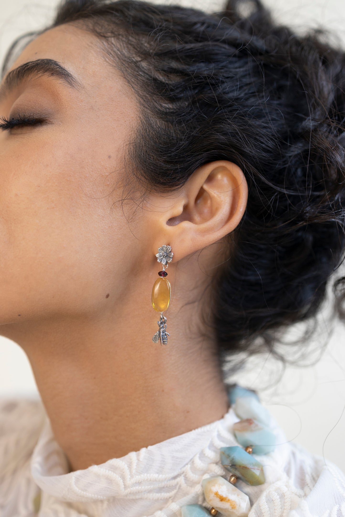 Aretes Danza de la Abeja