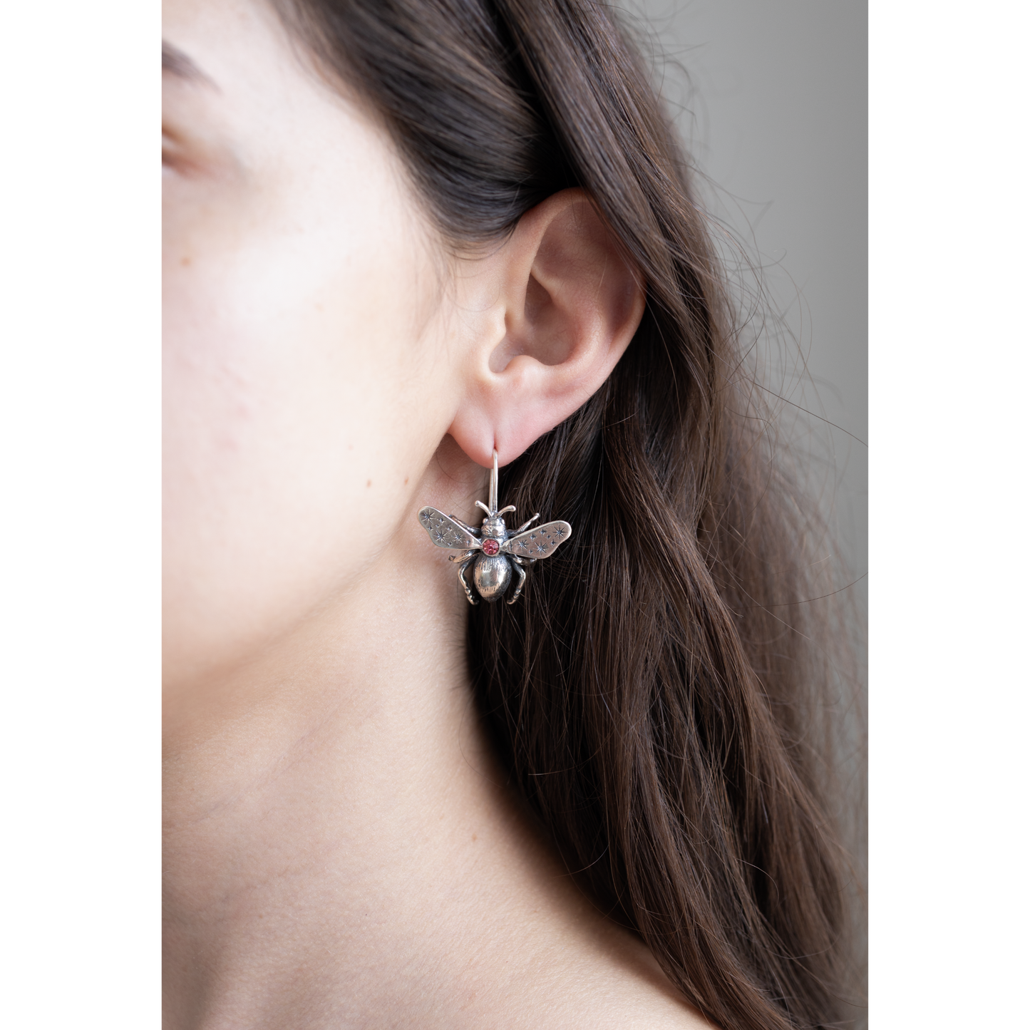 Aretes Abeja trabajadora