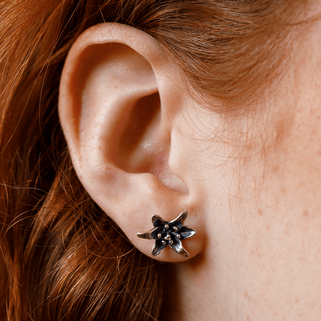 Aretes Flor Pistilos Chicas