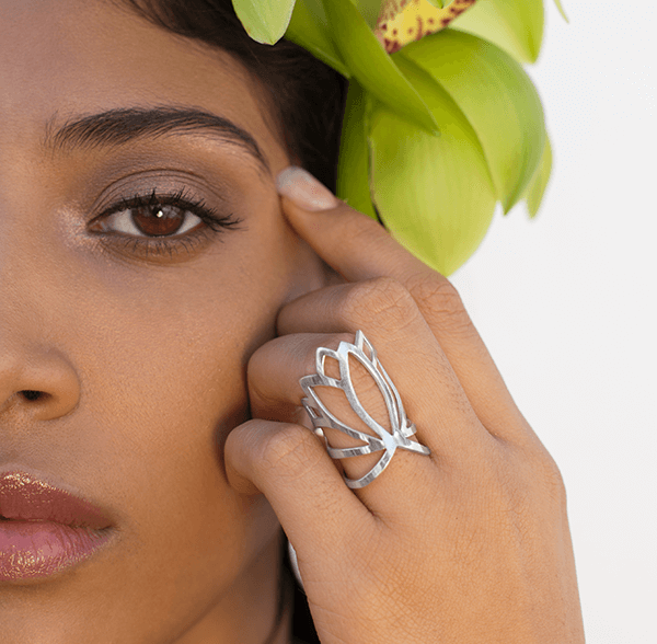 Anillo Flor de Loto Calado - Citlali Joyas