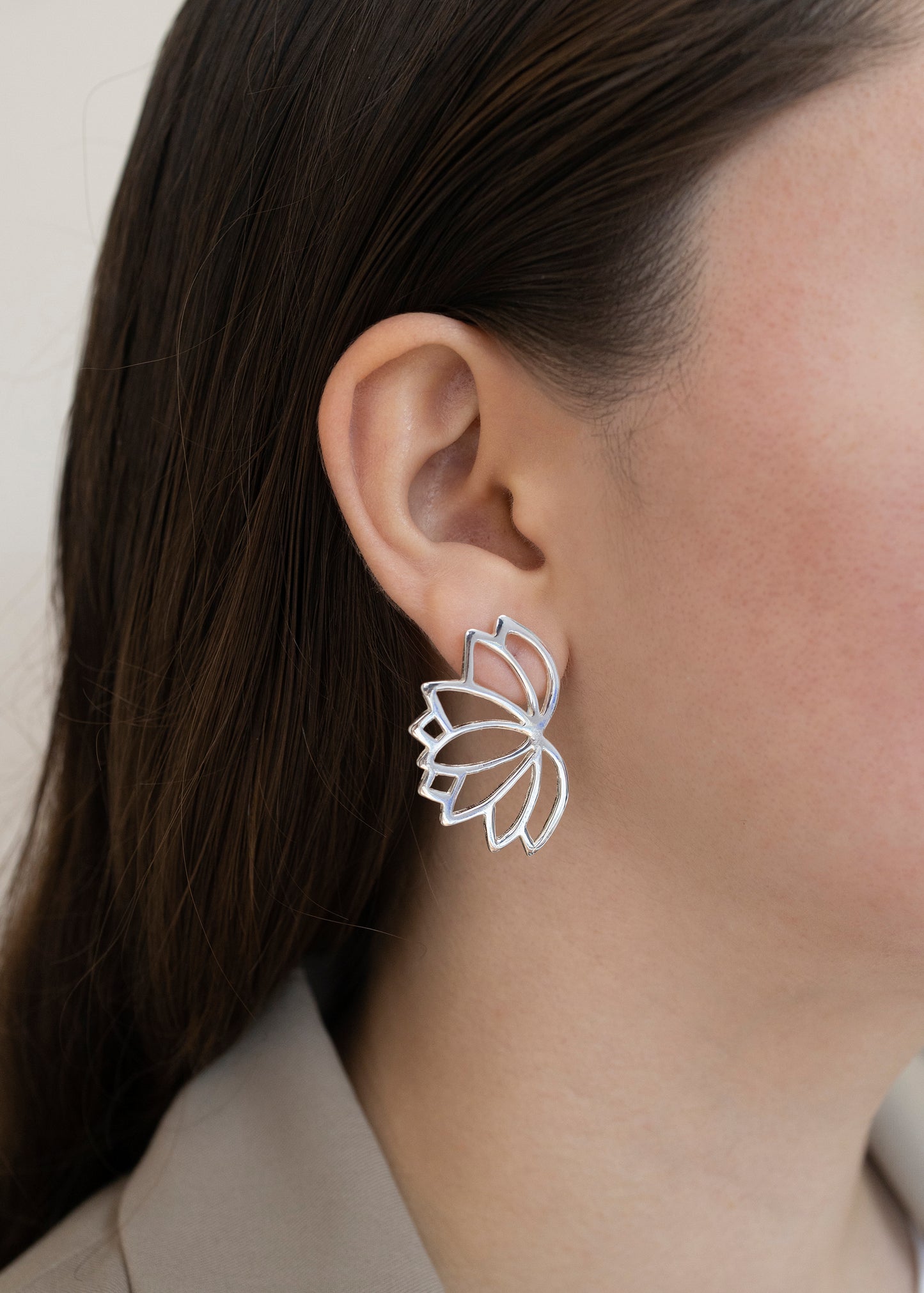 Aretes Flor de Loto medianos - Citlali Joyas