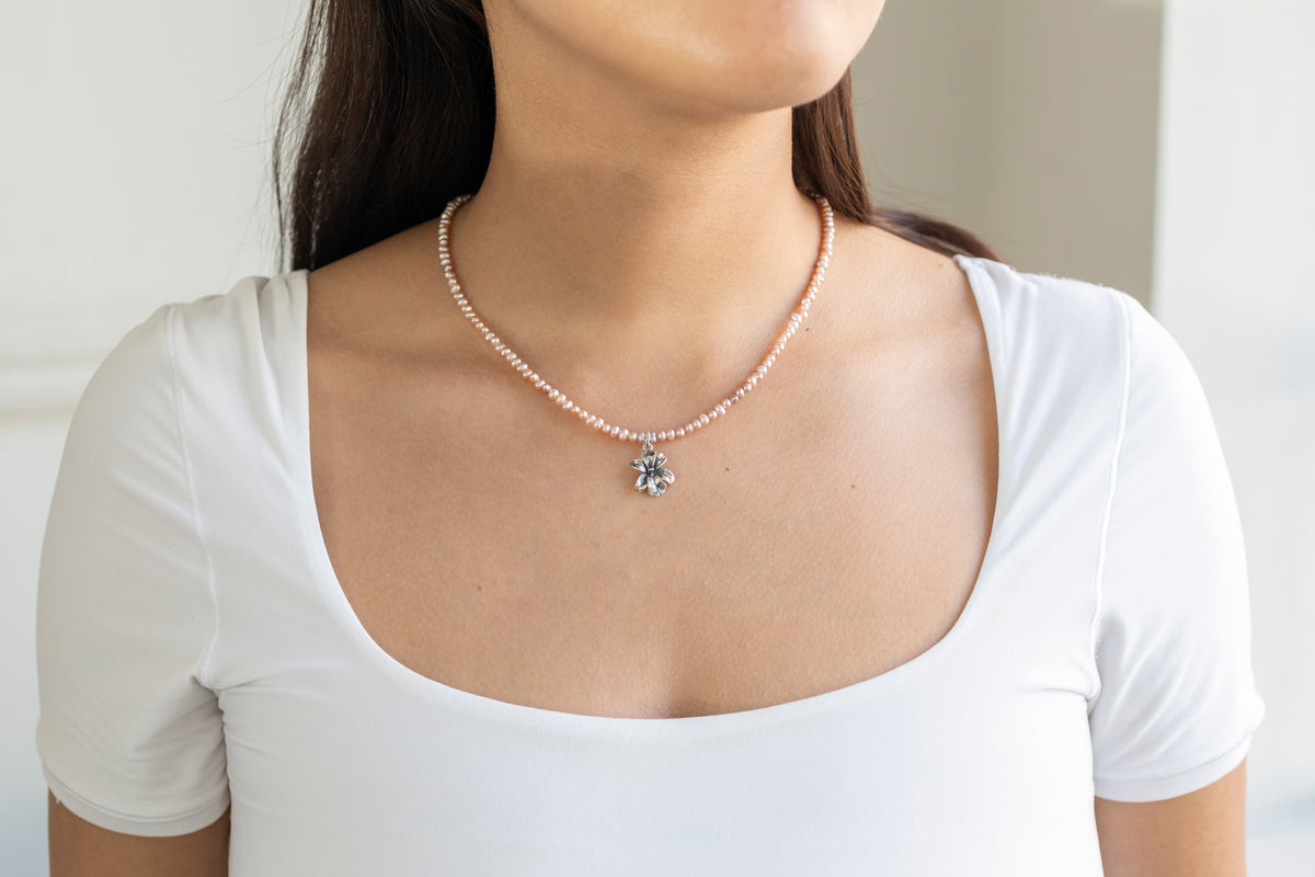 Collar armonía con orquídeas