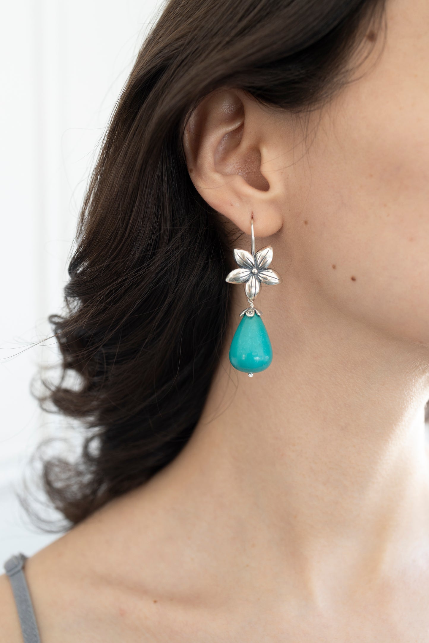 Aretes Flor Jazmín colgante