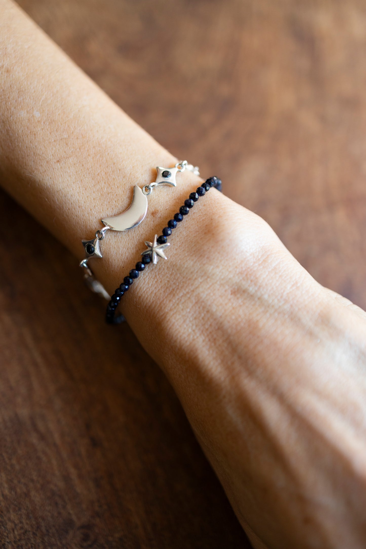 Pulsera centella oscura