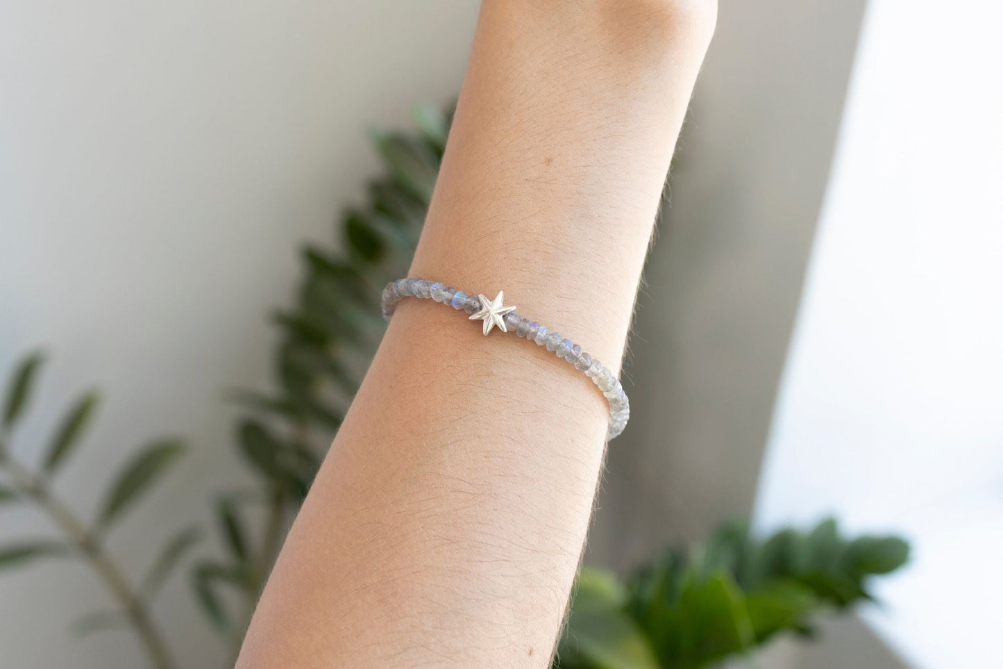 Pulsera centella oscura