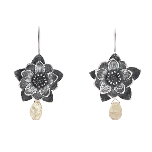 Aretes Flor de Loto Dobles