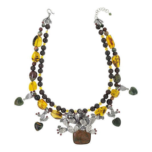 Collar Los que no salen en la historia
