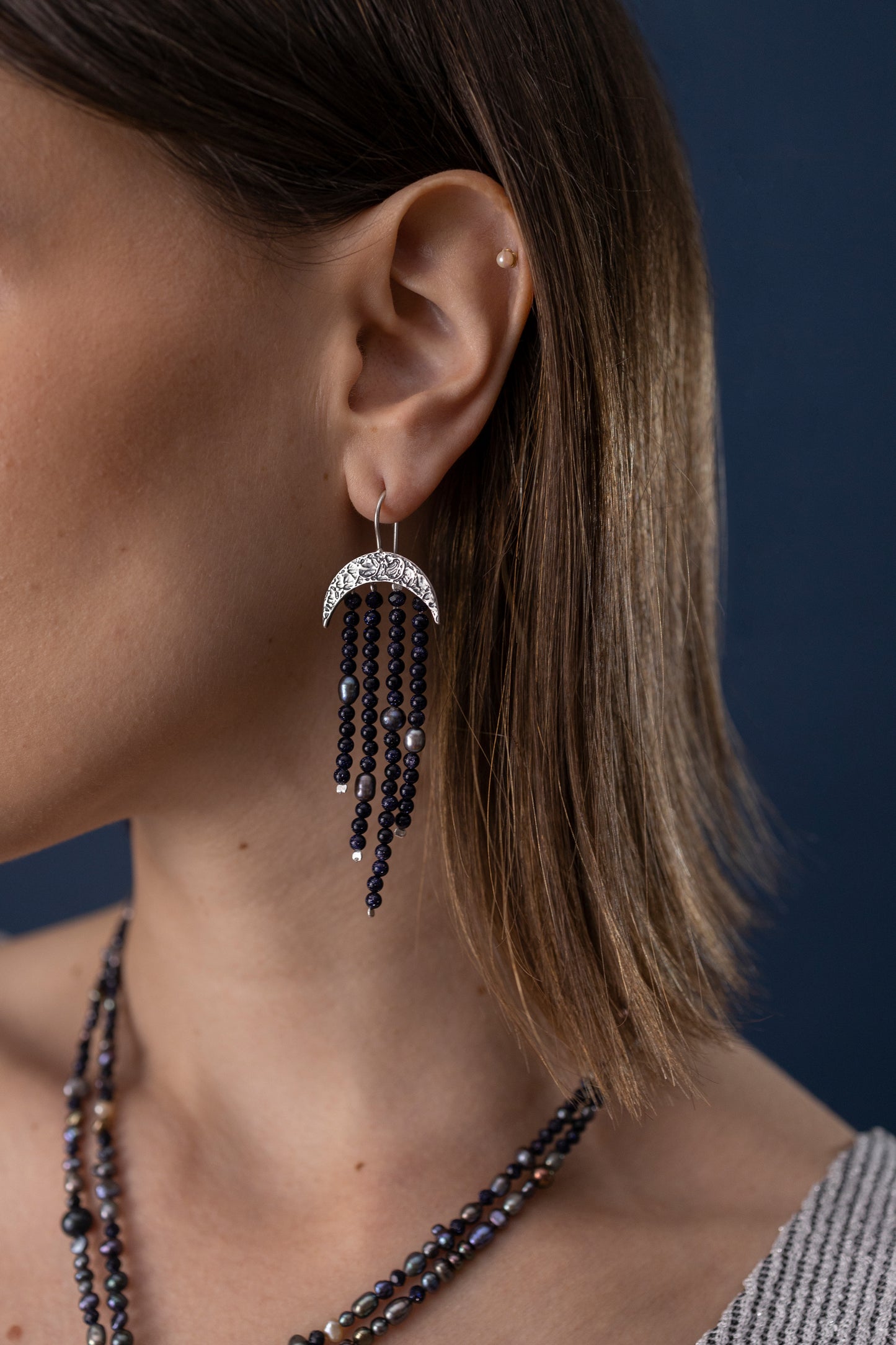 Aretes Luna oscura