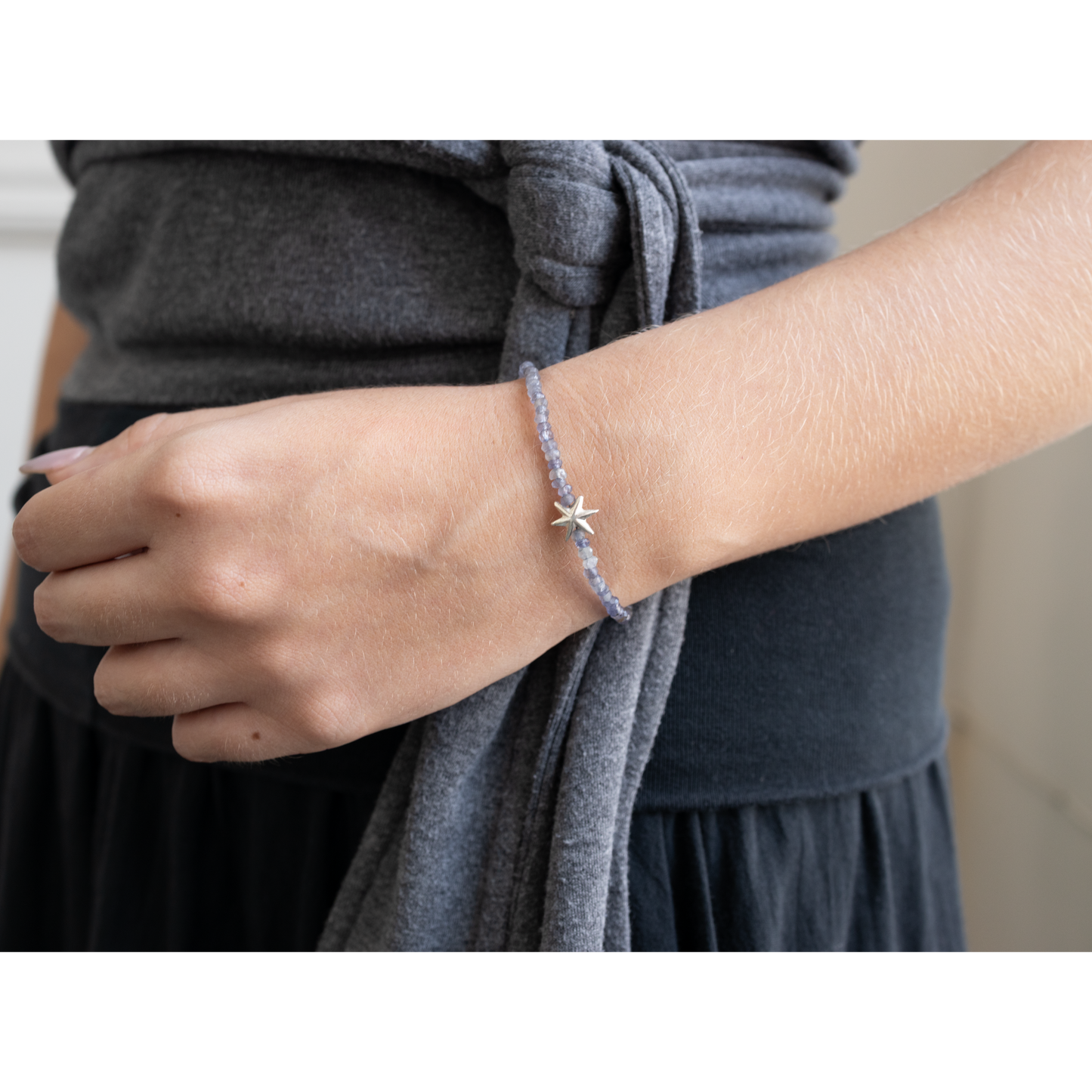Pulsera centella oscura
