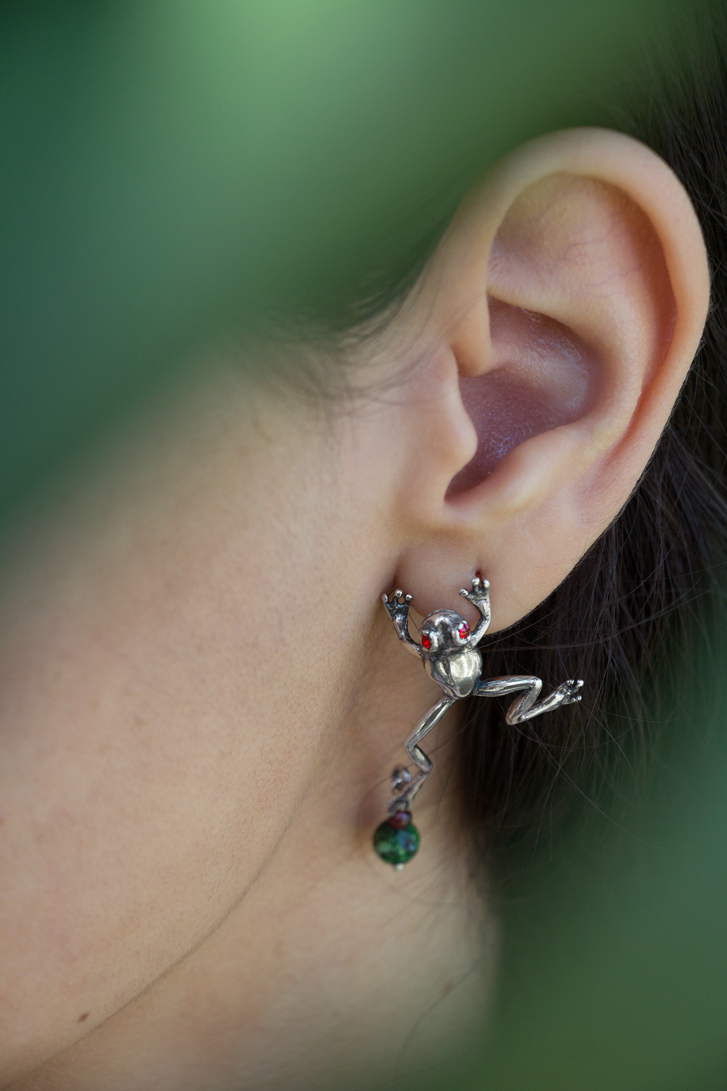 Aretes Rana Saltarina grandes