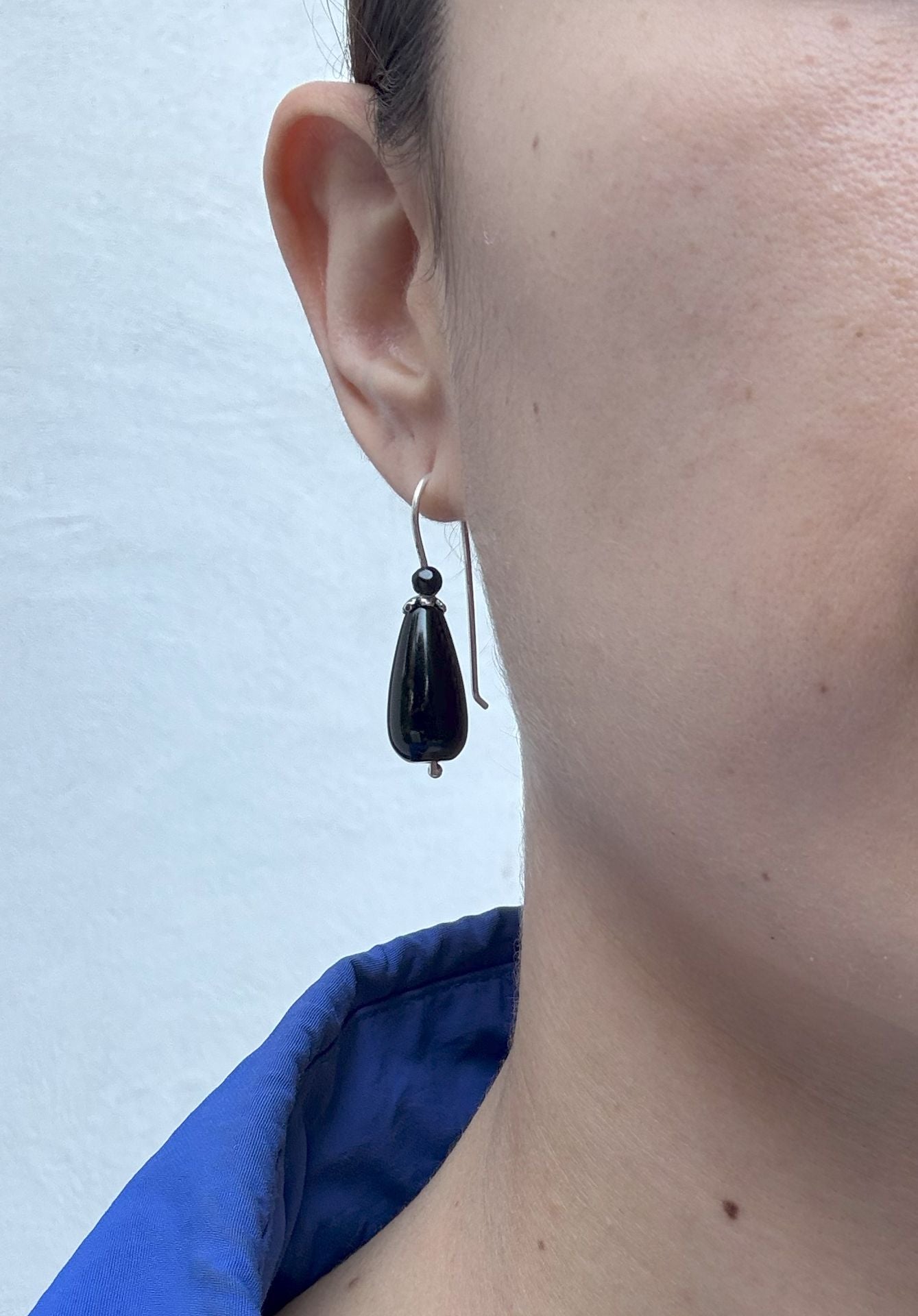Aretes gota negra